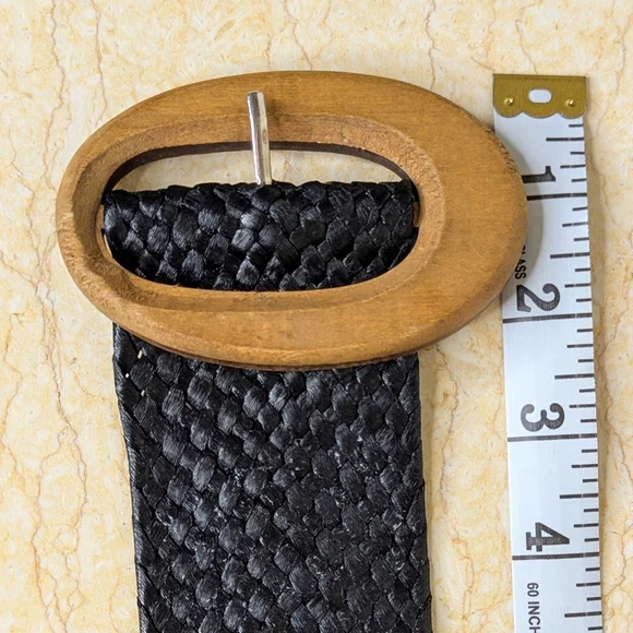 Vintage Woven Wide Straw Black Adjustable Belt.5" x 2 Oval Wooden Buckle - Picture 10 of 13